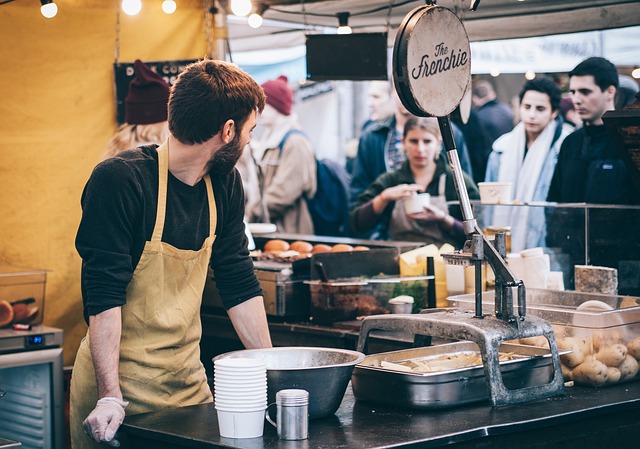 Confrontation or disagreement in a crowded restaurant 