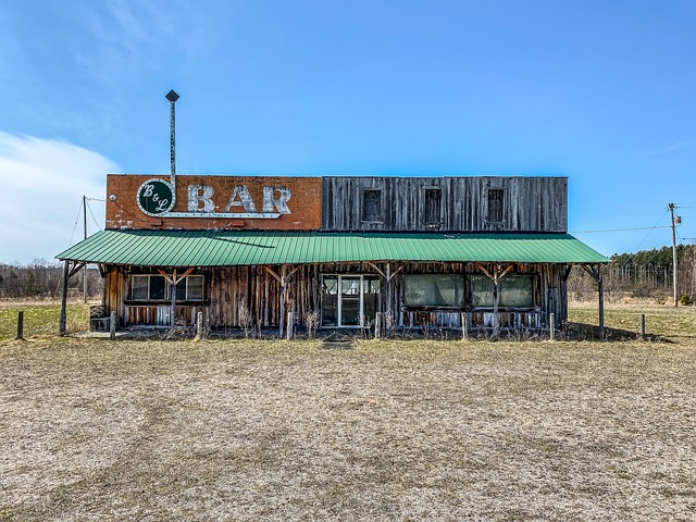 Encountering a closed or abandoned restaurant