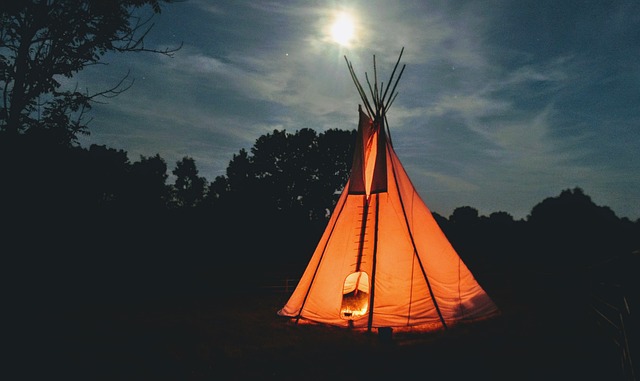 Dreaming of pitching a tent is akin to preparing for a new chapter in your life. 