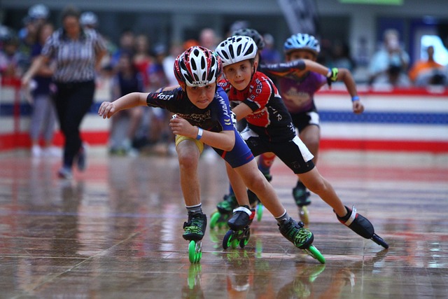 Racing across the ice at high speeds 