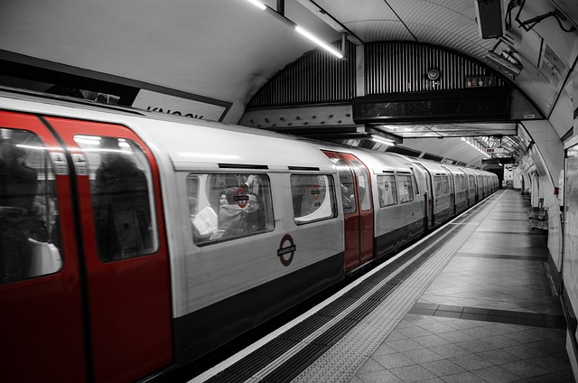 Underground train 