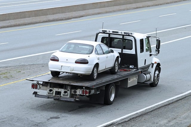 Towing Through an Unknown City