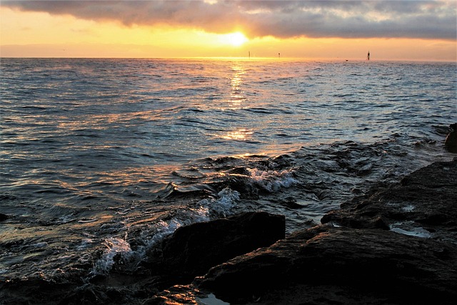 Walking in turbulent waters indicates emotional turmoil. 