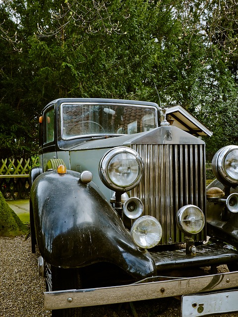 Cruising in a Rolls-Royce Phantom